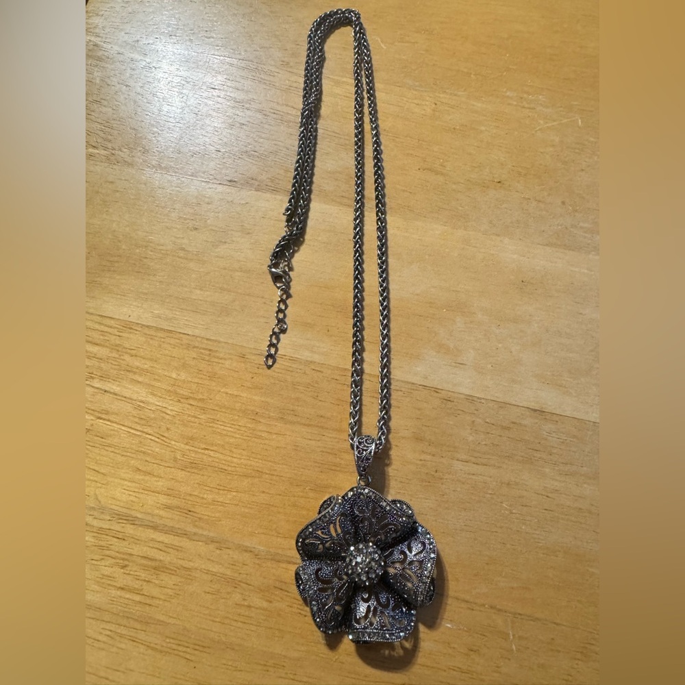 Statement Dark Silver Tone Chunky Flower Rhinestone Necklace